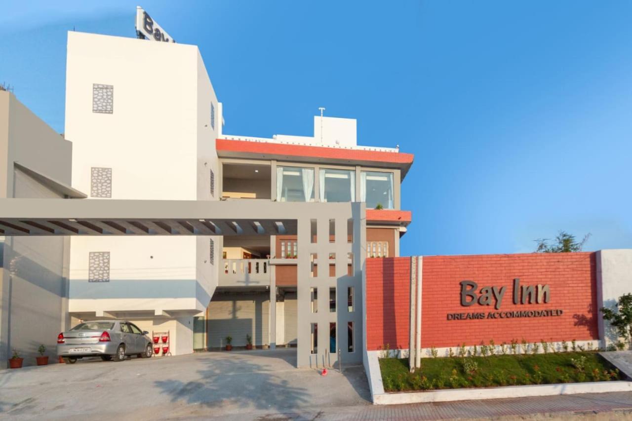 Bay Inn Ченай Екстериор снимка